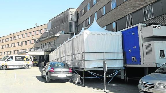 El avance de las obras incrementa la tensión en el Hospital Clínico