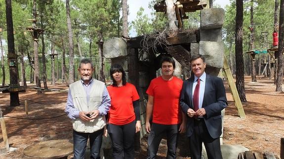 El parque de aventura entre árboles de Pinocio suma más de 20.000 visitantes