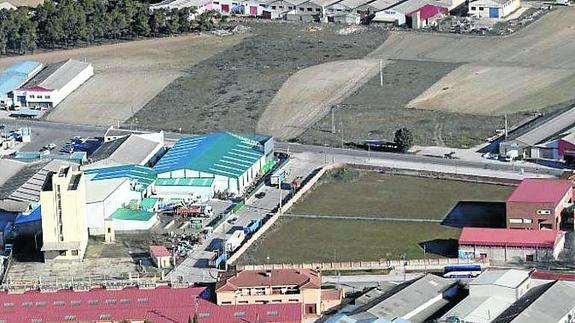 Detenido por intento de robo en una nave un joven con una orden de ingreso en prisión