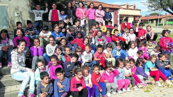 Encuentro infantil de las Escuelas Campesinas en Encina de San Silvestre