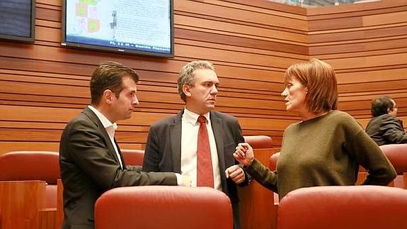El PSOE pedirá todos los expedientes de instalación de parques eólicos y la comparecencia de Villanueva