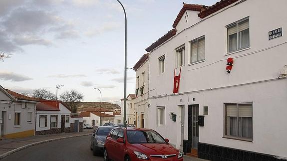 Un grupo de ladrones asalta a ancianos de Girón en plena calle para robarles las joyas