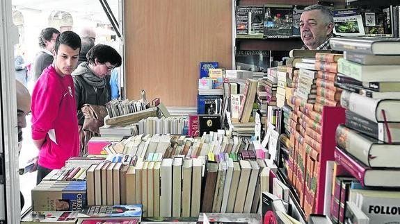 La Plaza Mayor hace hueco a incunables y ejemplares únicos en su género