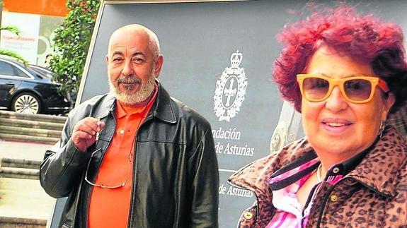 Integrantes de 110clubes de lectura disfrutan con Padura