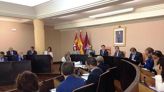 El PP apoyará una moción de C's para que Ávila y Segovia compartan radioterapia