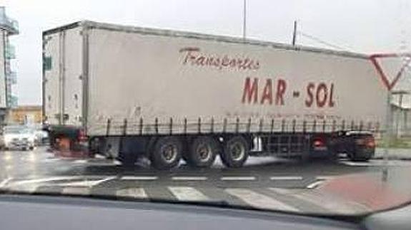 La 'microrotonda' trae problemas