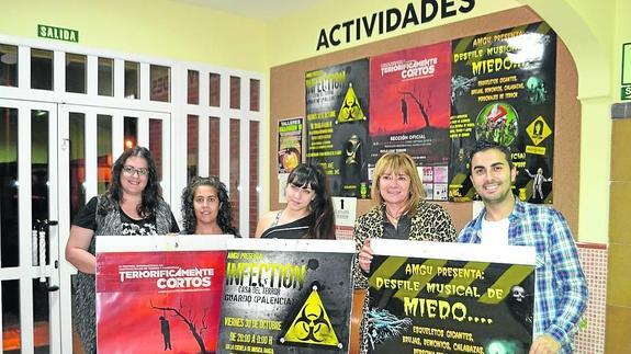 Guardo abre una casa del terror plagada de zombis