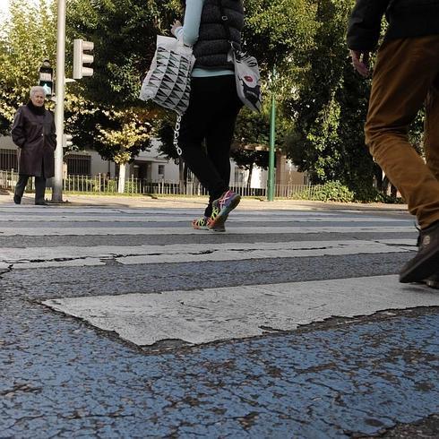 Las bandas azules desaparecerán de los pasos de cebra de Valladolid