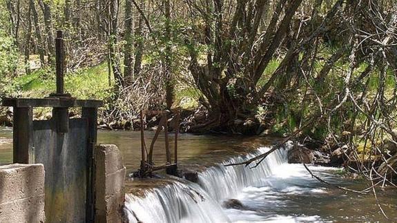 La rotura de una tubería deja sin agua durante 12 horas a los municipios de La Atalaya
