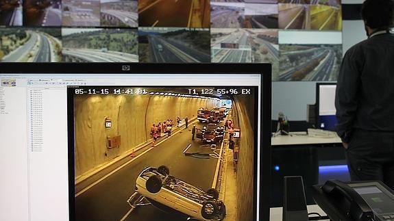 ¿Qué debe hacer un conductor si tiene una incidencia en el interior de un túnel?