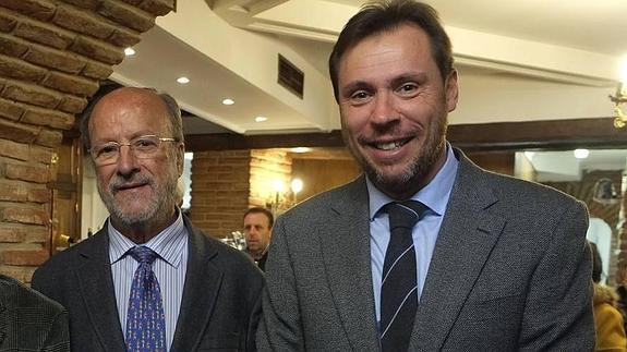 PP: «A Puente le parece ahora justo el sueldo que criticaba por 'desproporcionado'de León de la Riva»