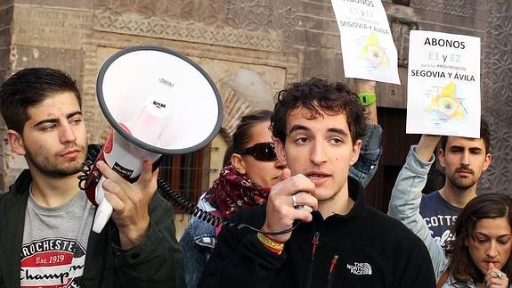 ¿Por qué pagan más los segovianos y abulenses por ir a Madrid?