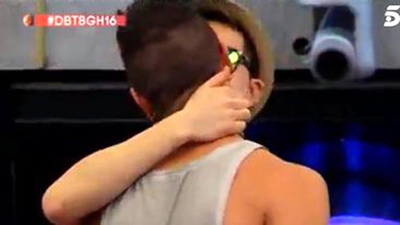 Vera, de 'GH16', se marcha a México pero antes se da un beso apasionado con Han