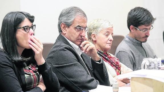 Ganemos afirma que el Consistorio es una «agencia de colocación»para los antiguos concejales del PP