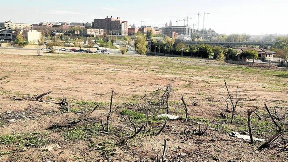 El arreglo de seis solares liberará casi 500 plazas de aparcamiento gratuito
