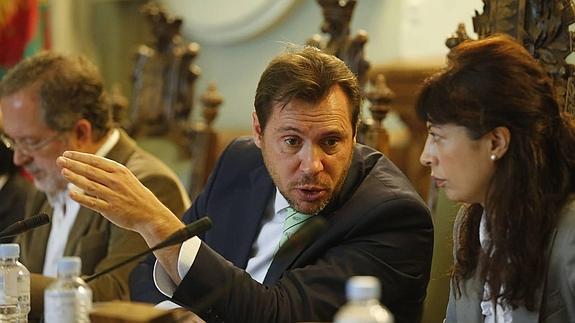 Puente: «No se puede expulsar a Presencio del Grupo de Ciudadanos porque solo está suspendido»