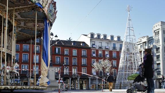 Iluminar la Navidad en Valladolid cuesta 5.740 euros al día