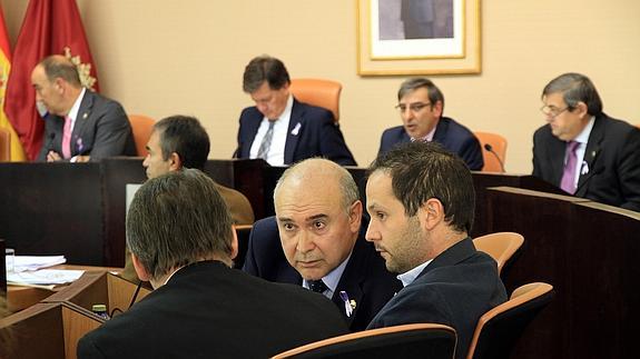 PP y PSOE hacen frente común para que Segovia 21 siga fuera de los plenos