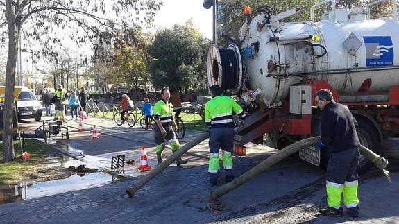 Miles de vecinos de la zona sur seguirán sin agua toda la noche