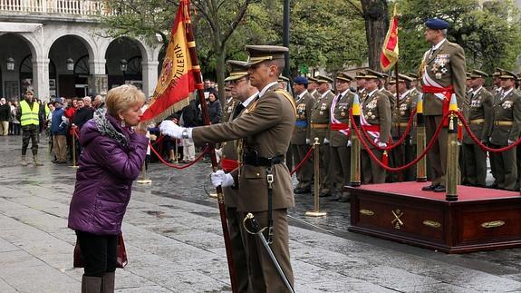 Personal civil podrá jurar bandera el 4 de diciembre en la Plaza Mayor de Segovia