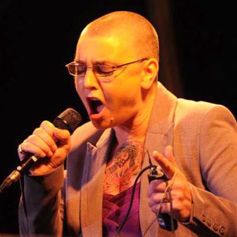 Sinead O'Connor intenta acabar con su vida