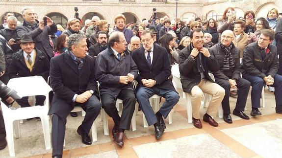 Herrera pide a Rajoy mil plazas de Enfermería