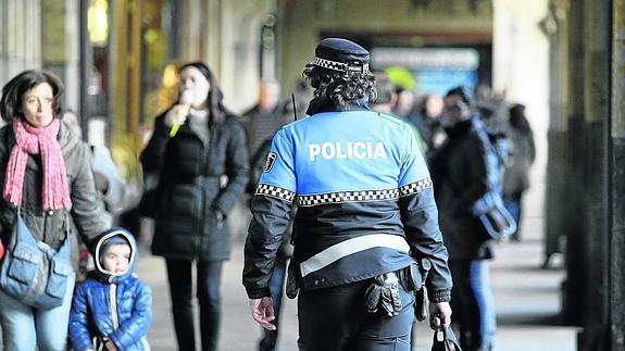 El PSOE exige responsabilidades por el sistema de comunicación de la Policía