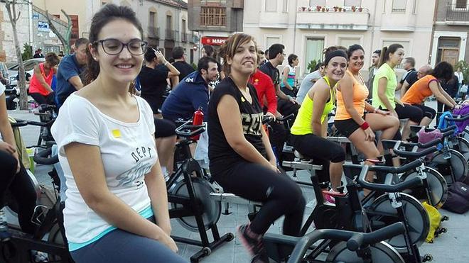 Maratón solidario de recogida de juguetes para Cruz Roja en varias localidades