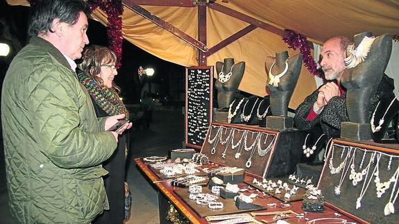 La Navidad ya luce en la villa