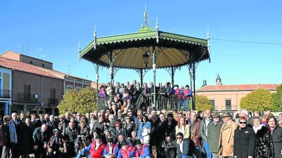 Los peñarandinos ausentes festejan un año más su regreso a la ciudad
