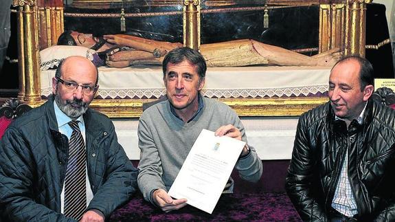 Las cofradías están a ocho impactos de la declaración de interés nacional