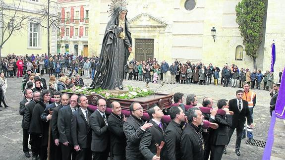 Los nazarenos renuevan su fe