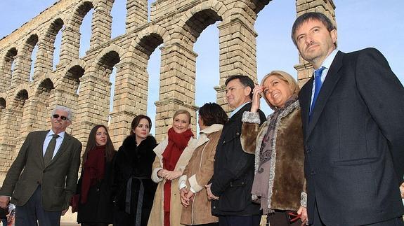 Cristina Cifuentes apoya implantar el abono de transporte E-2 para los segovianos