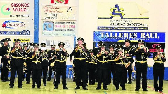 Solidaridad al son de las trompetas