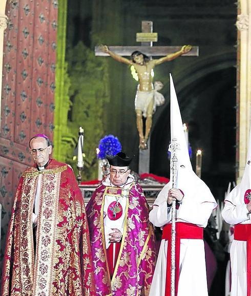 Las hermandades solicitan a la Catedral mantener su salida por Ramos