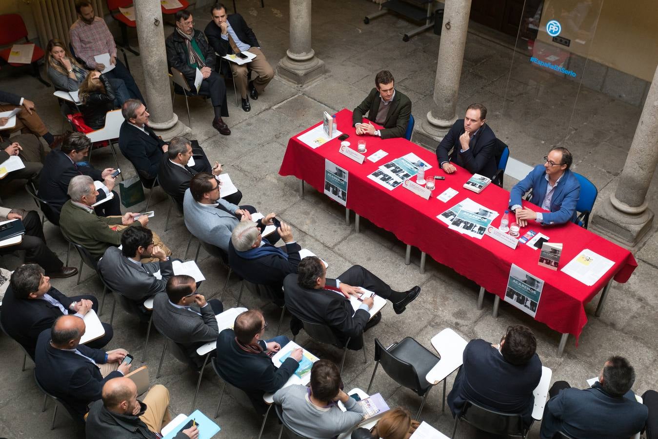 Productividad y valor añadido son claves para luchar contra el paro, según Daniel Lacalle