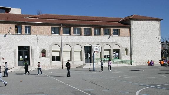 El AMPA del colegio La Villa, expectante ante el inicio de las obras del gimnasio