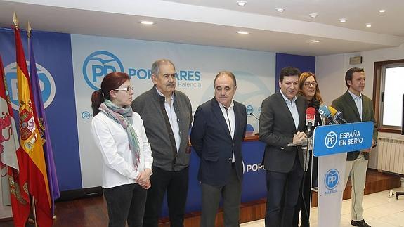 El PP reconoce la pérdida de votos, pero recalca que mantiene la representación parlamentaria