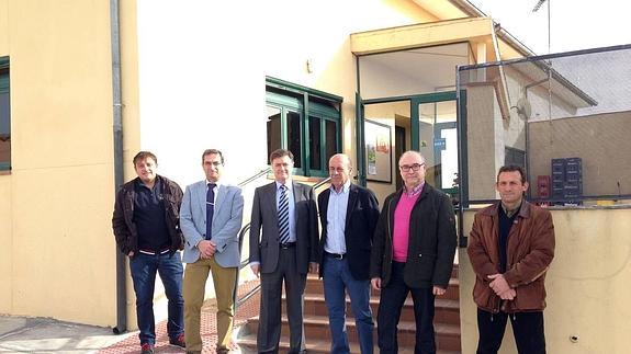 Jemenuño inaugura su remodelado centro social