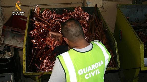 Detenidos los autores de siete robos de cable de cobre de Renfe en Palencia