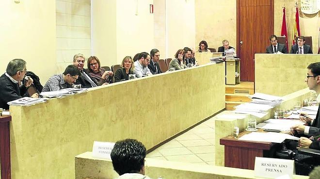 La abstención de Ciudadanos allana el camino para los presupuestos de 2016
