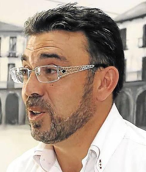 El PSOE denuncia que Llamas se niega a facilitar los expedientes de su concejalía