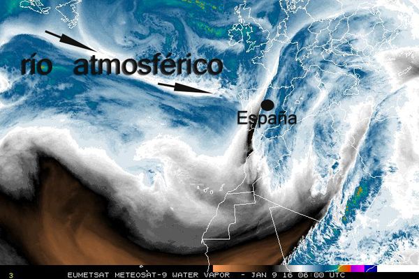 La lluvia da una tregua a los moteros