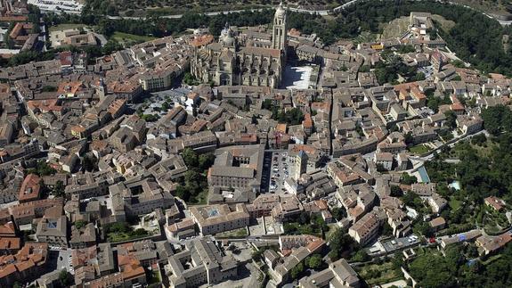 El Ayuntamiento quiere acordar este año el plan de gestión de la Ciudad Vieja