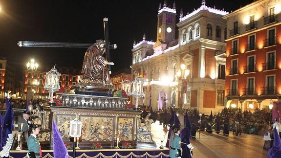 El Arzobispado ordenará la procesiones y revisará el papel de las cofradías