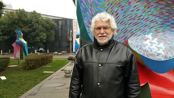 Gabarrón inaugura su exposición ‘Alma de papel’ en China