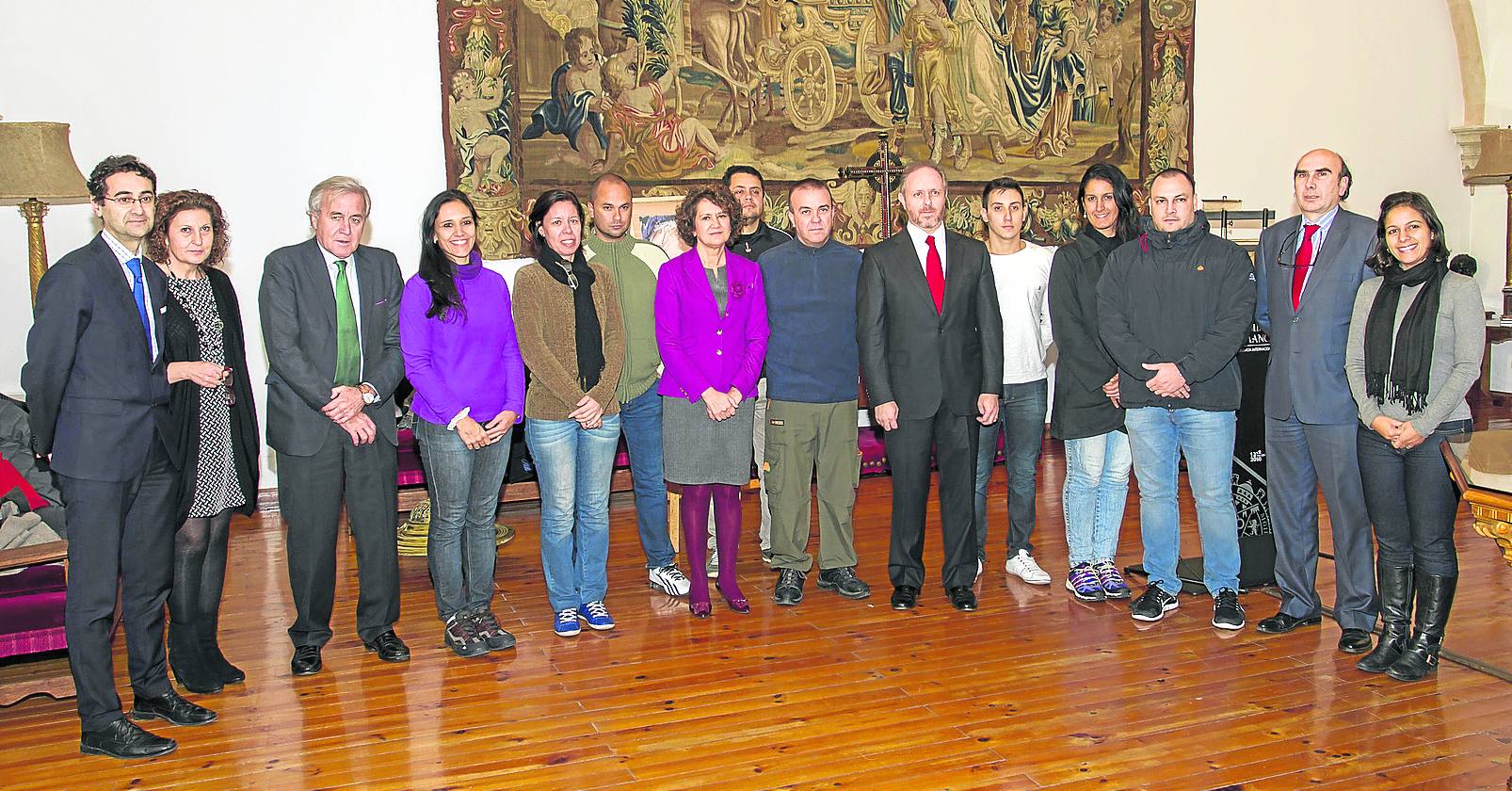Devoción policial por el español