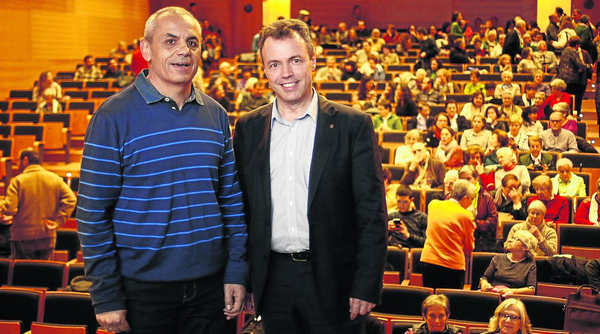 «Propongo el hermanamiento con Lesbos por acoger a los refugiados»