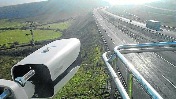 Las cámaras instaladas por Tráfico en la autovía a Cantabria ya captan imágenes