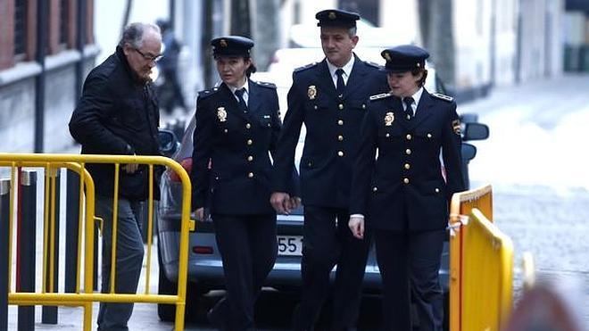 El inspector de Burgos asegura que su presencia en León era para dar un plus de imparcialidad